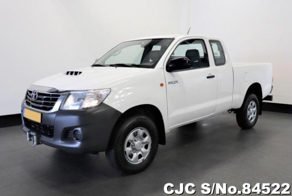 2014 Toyota / Hilux Stock No. 84522